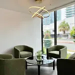 Stylish 1Br Apartment In Surfers, Pool, Gym