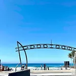 Stylish 1Br Apartment In Surfers, Pool, Gym