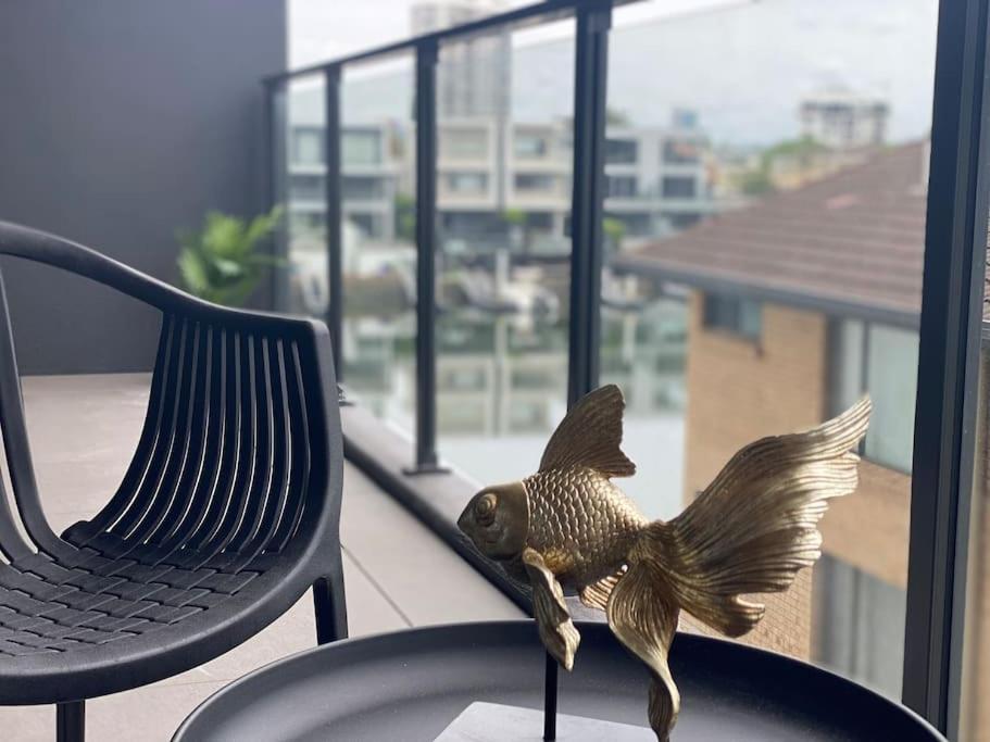 Stylish 1br In Surfers, Pool, Gym Apartment